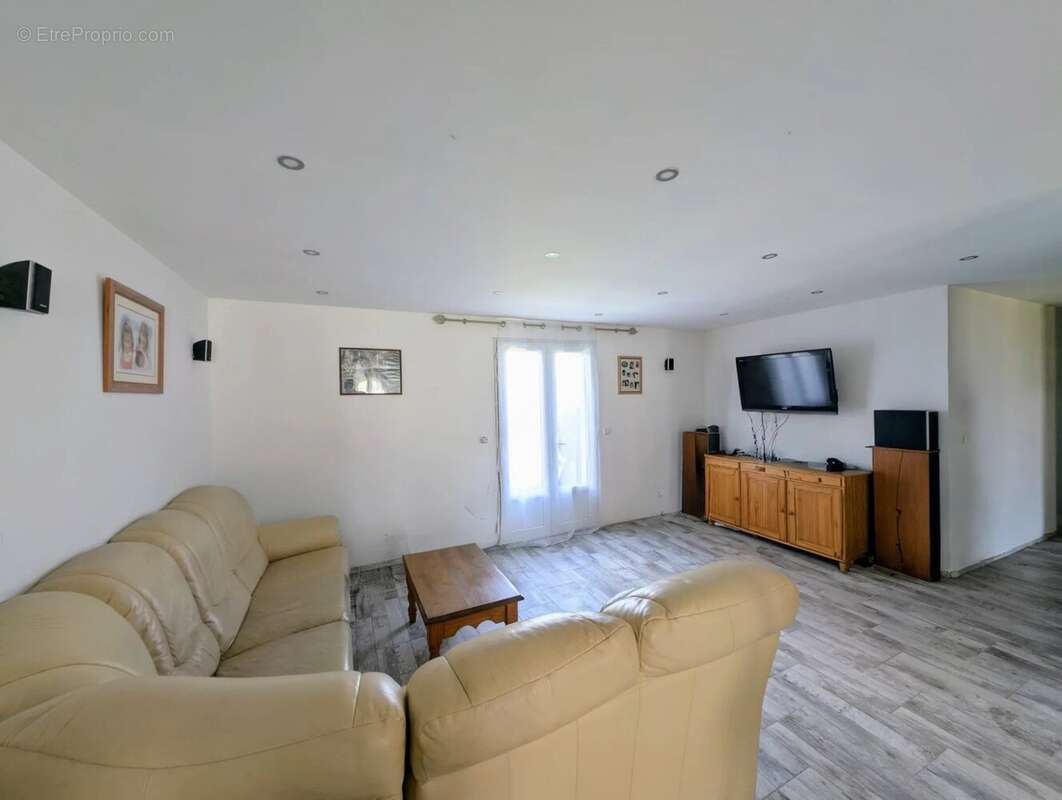 Maison à LIZY-SUR-OURCQ