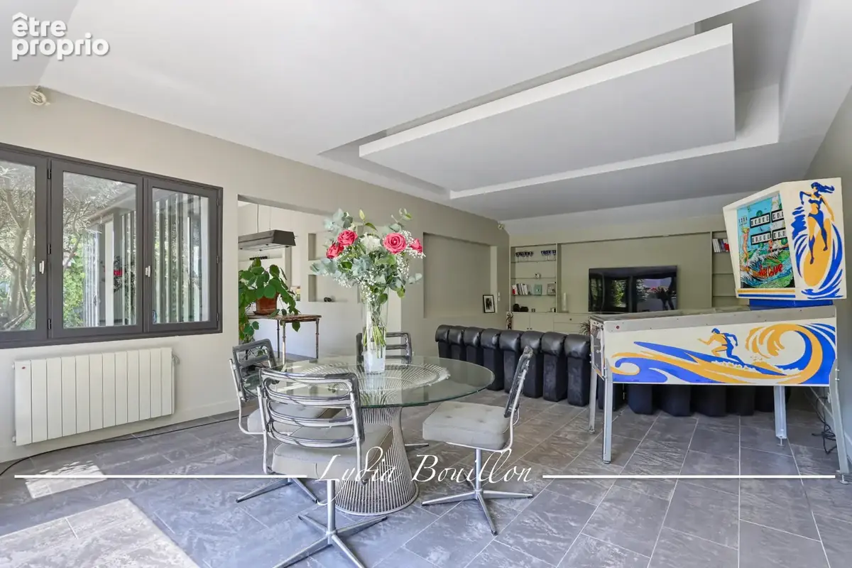 MONTROUGE centre-ville, Maison 147 m2, 5 pièces avec terrasse et très grand jardin - photo 2
