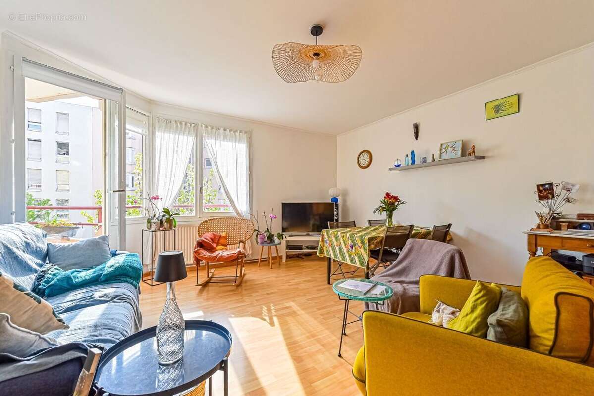 Appartement 68 m² à Creteil  - photo 3