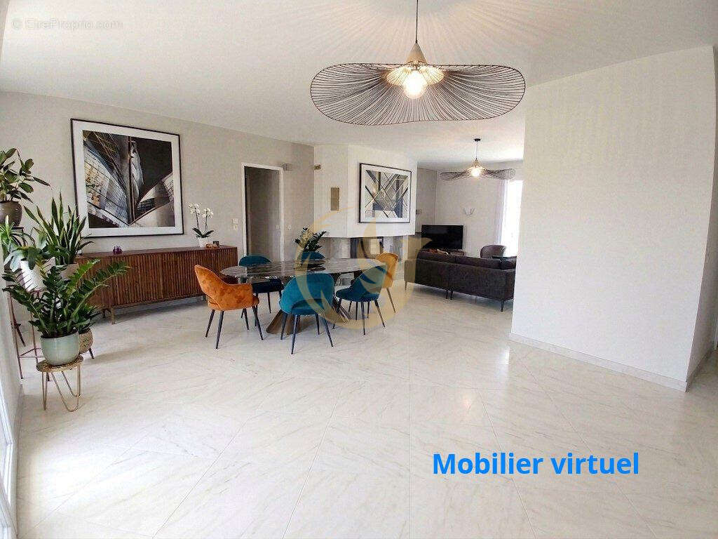 Maison 144 m² à Siros  - photo 3