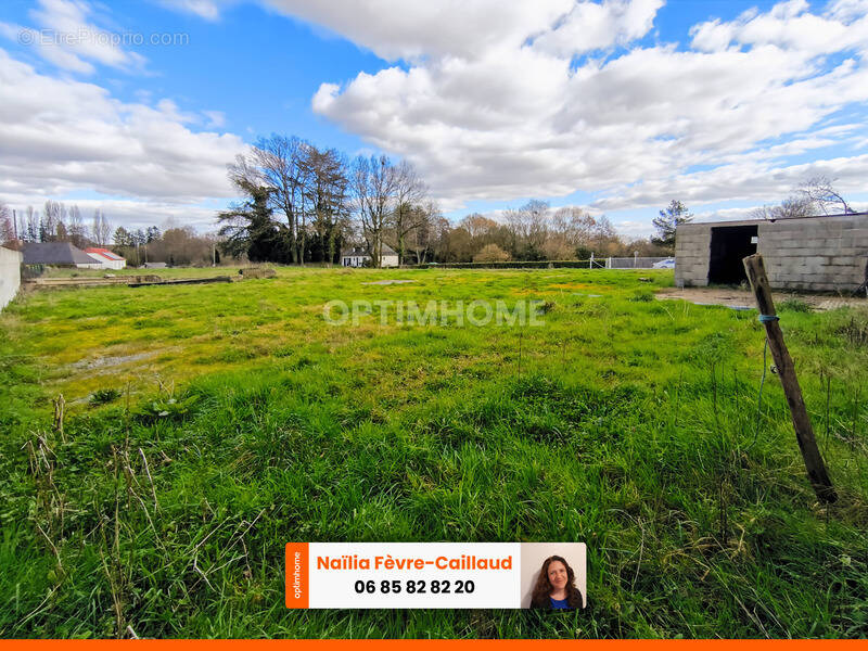 Terrain à PETIT-AUVERNE