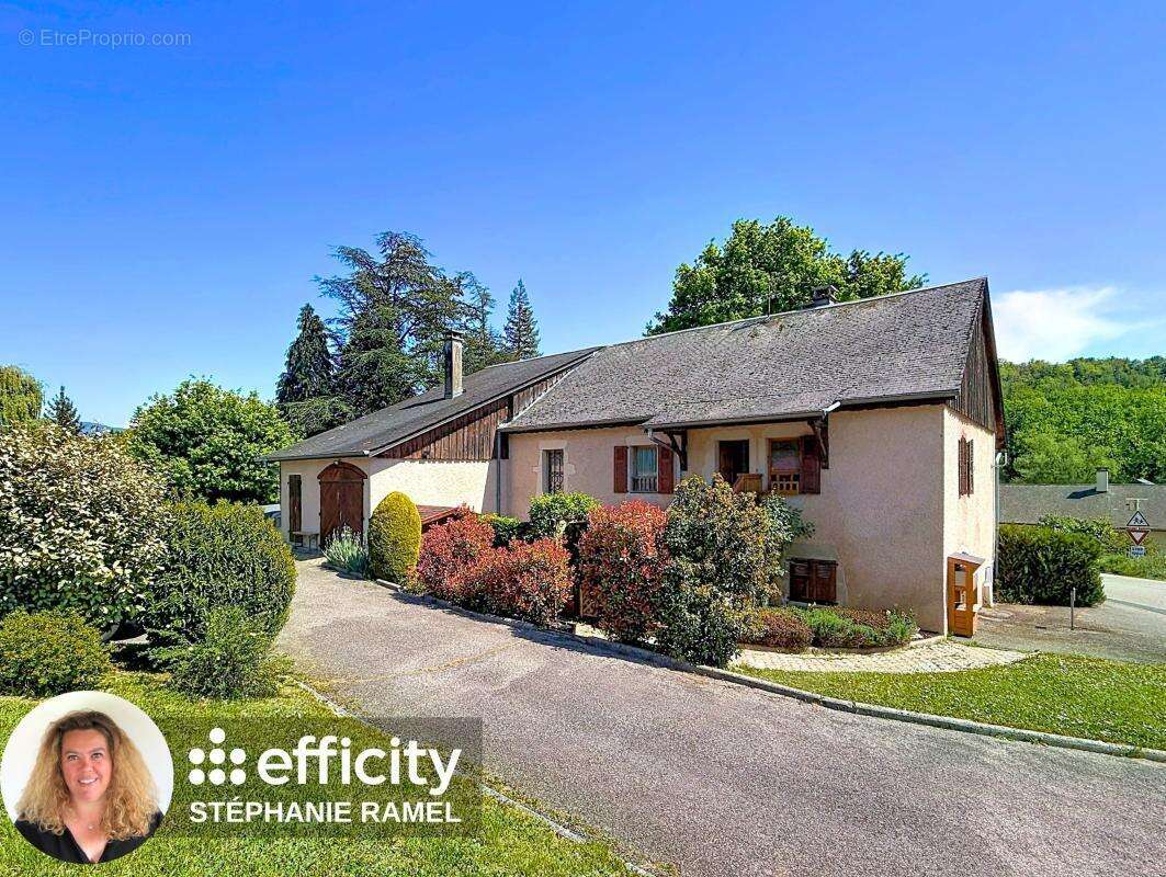 Maison 233 m² à Marlioz  - photo 2