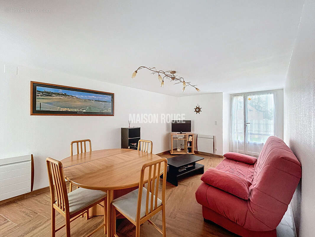 Maison à ROZ-LANDRIEUX