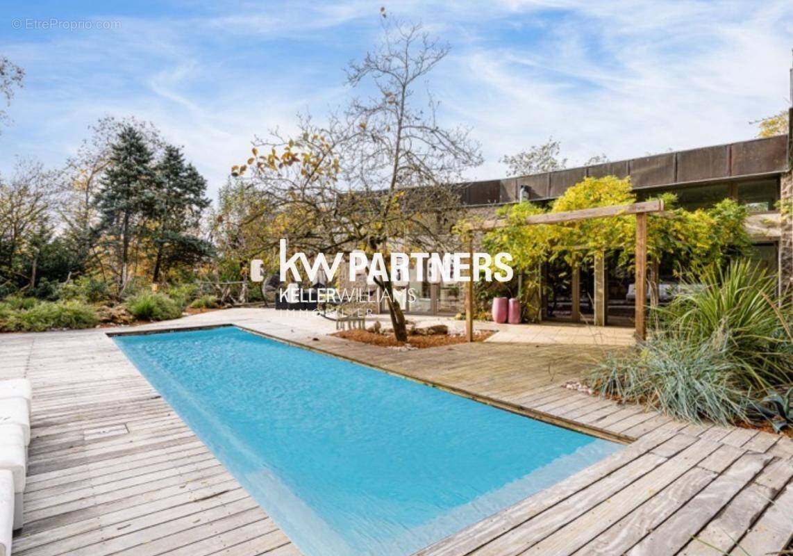 Maison à JOUY-EN-JOSAS