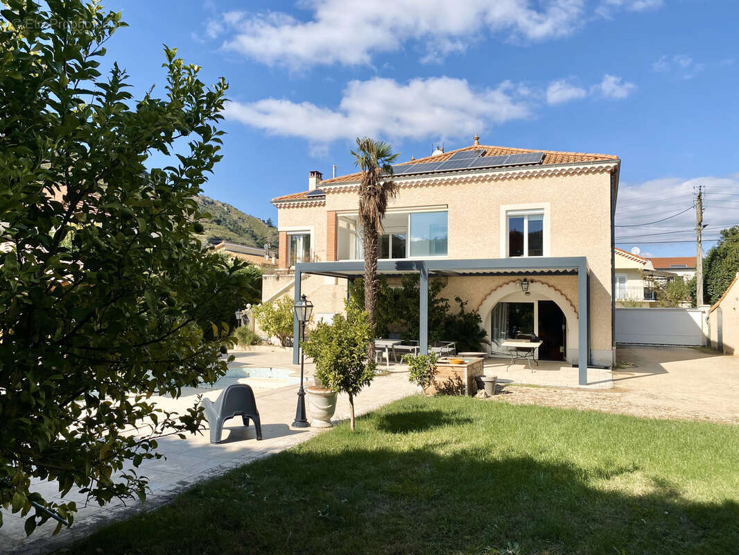 Maison à TOURNON-SUR-RHONE