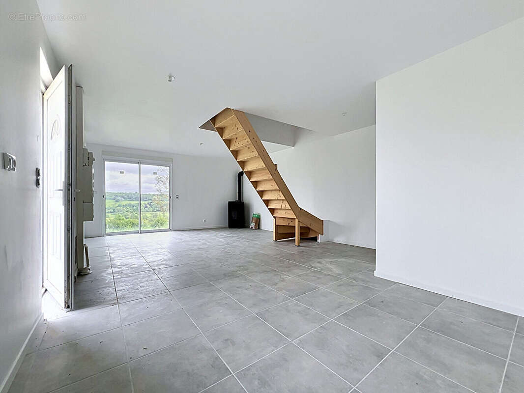 Maison à COQUAINVILLIERS
