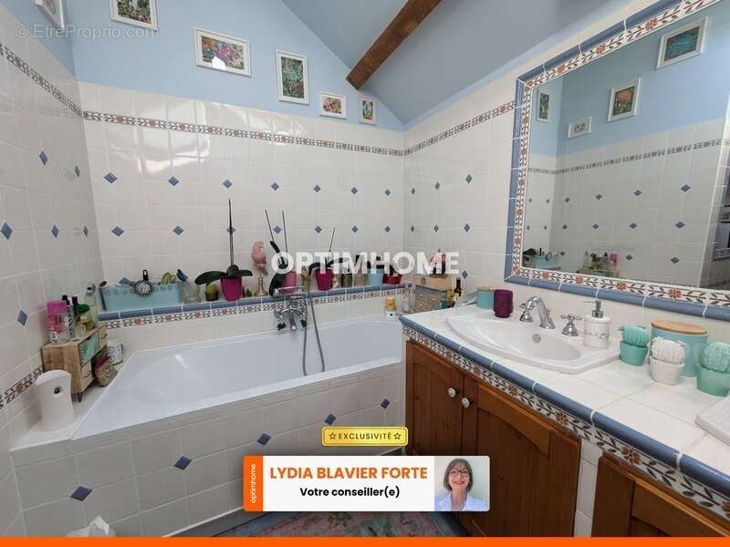 Maison à NEUVIC-ENTIER