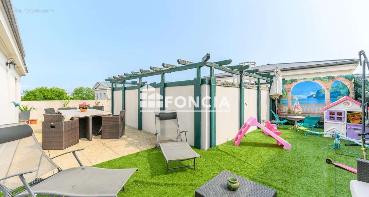 Appartement à SERRIS