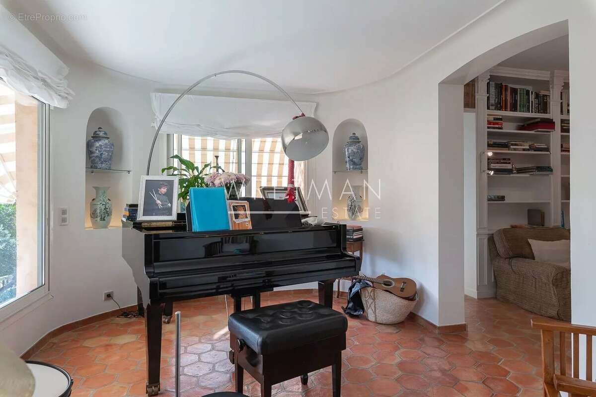 Maison à MOUGINS