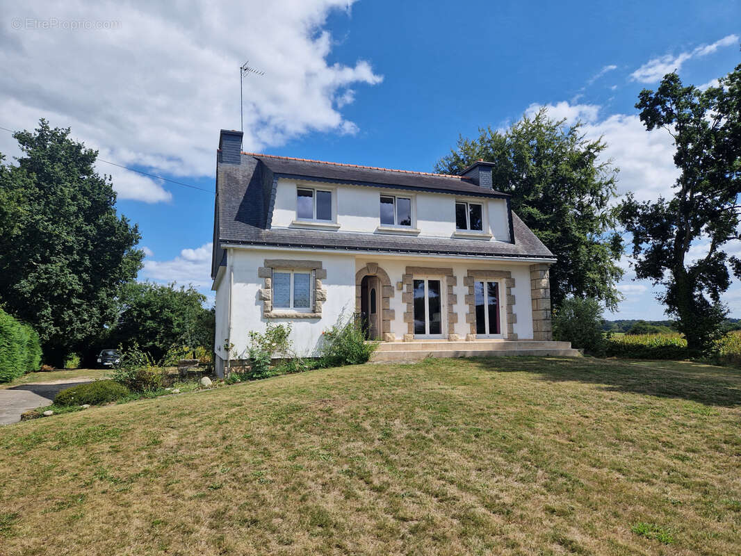 Maison à SAINT-THURIAU