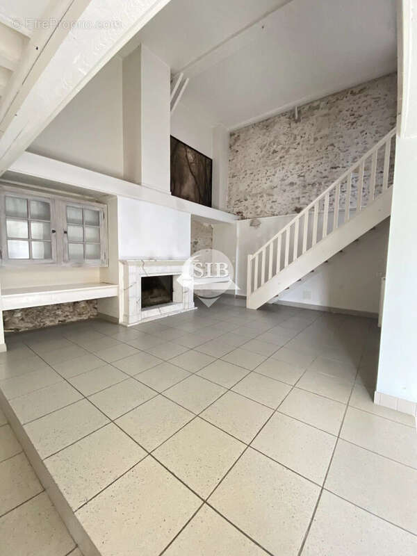 Maison à VILLECONIN