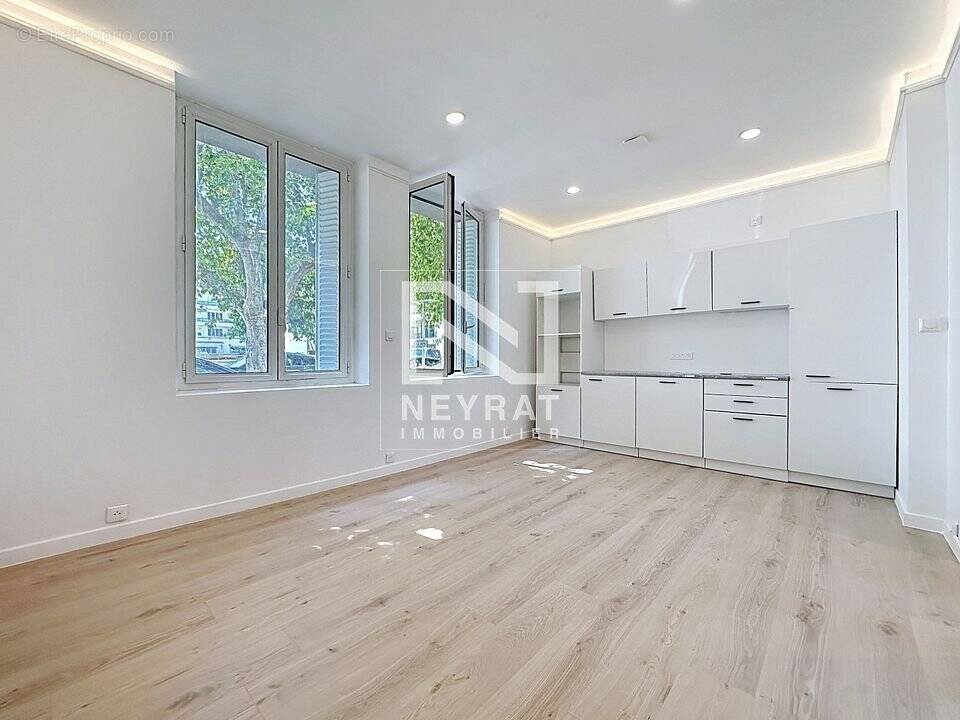Appartement à SAINT-RAPHAEL