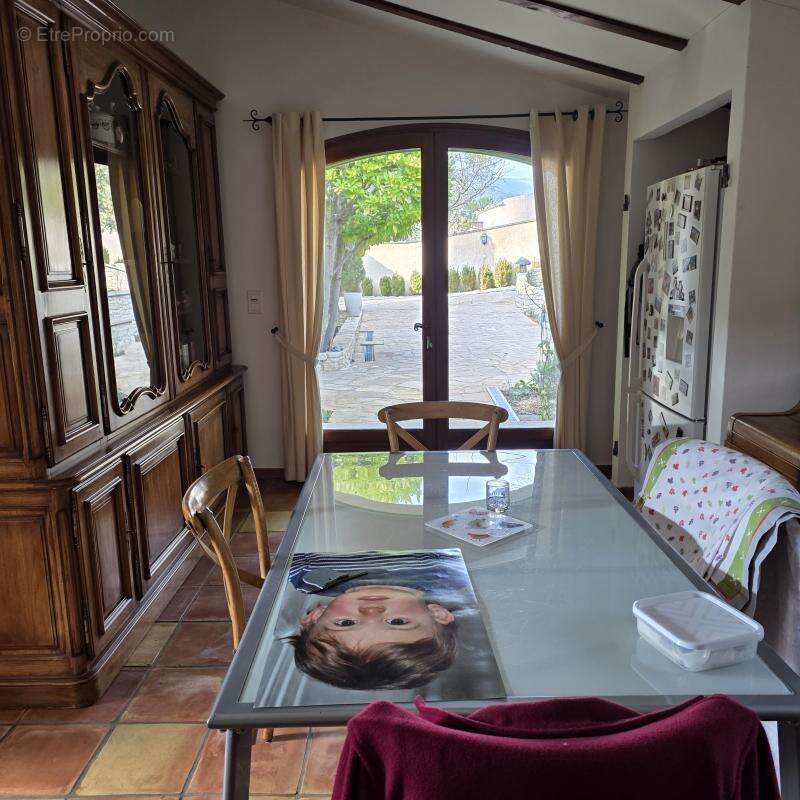 Splendide maison avec 2 logements et piscine - photo 12