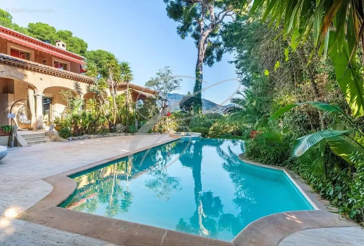 Maison à ROQUEBRUNE-CAP-MARTIN