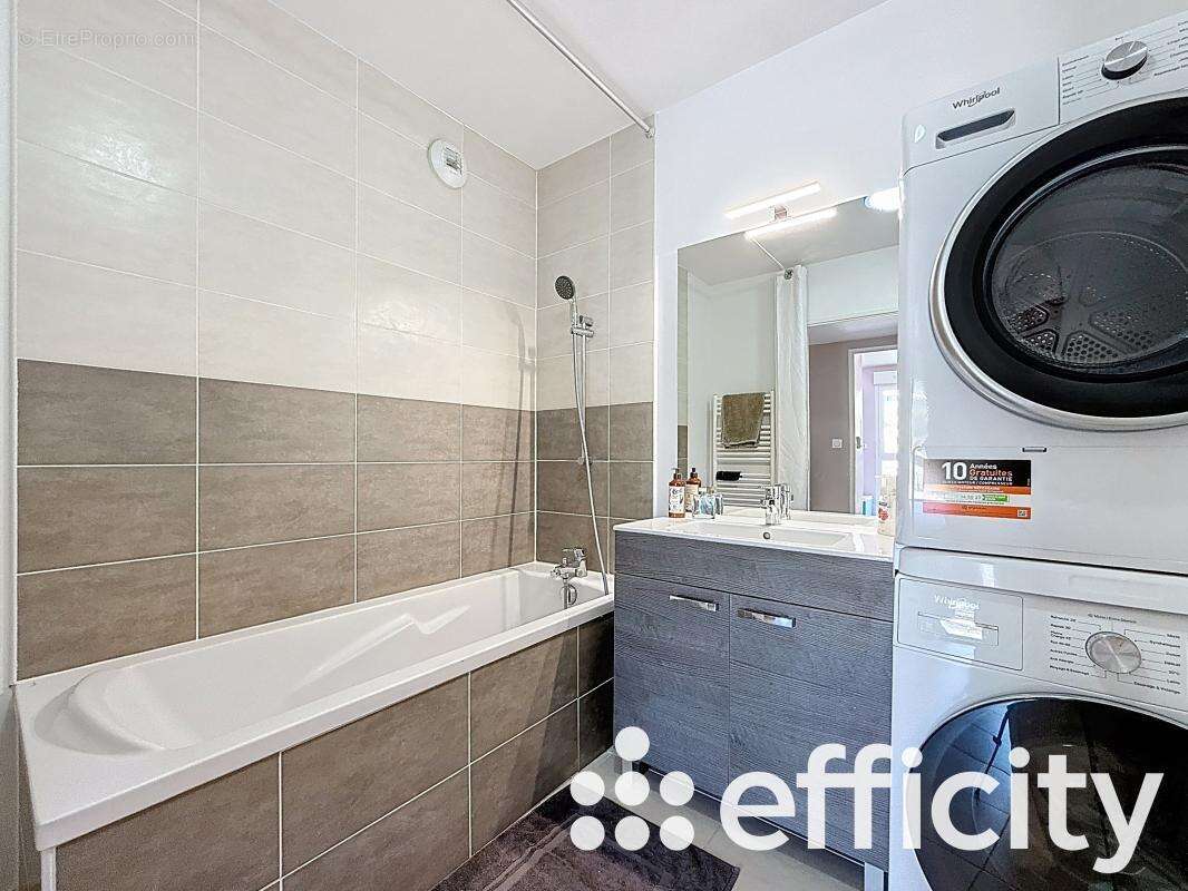 Appartement à VERNAISON