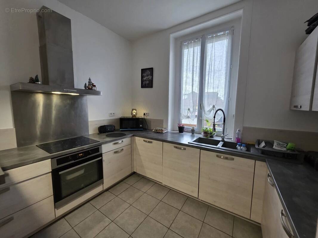 Appartement à SAINT-ETIENNE