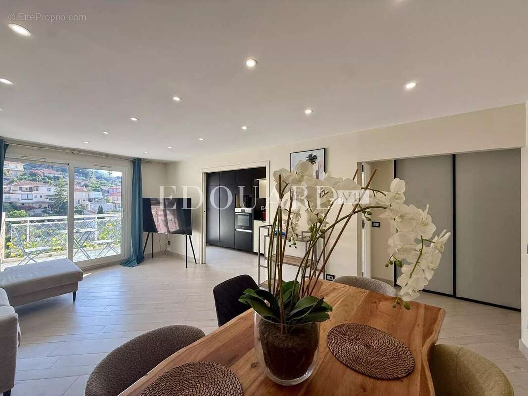 Appartement à ROQUEBRUNE-CAP-MARTIN