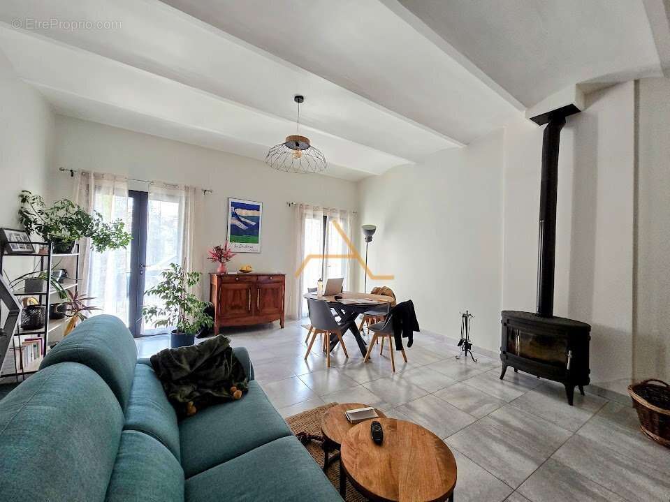 Maison à PORTES-EN-VALDAINE