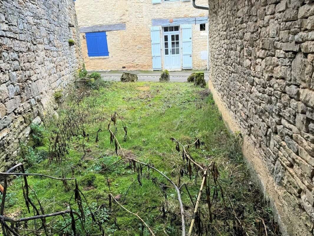 Maison à LES ARQUES