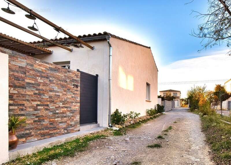 Maison à COURNONSEC