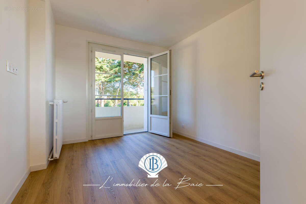 Appartement rénové - Cœur de bourg, Erquy 74 m2 - photo 11