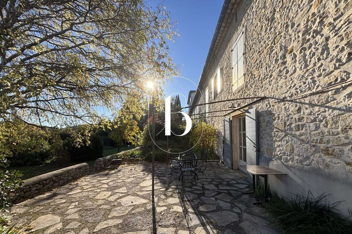 Maison à SAINT-THEODORIT