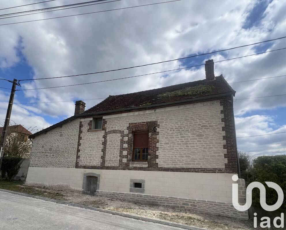 Photo 1 - Maison à MERGEY