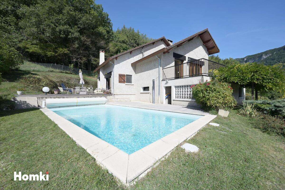 Maison à MONT-SAINT-MARTIN