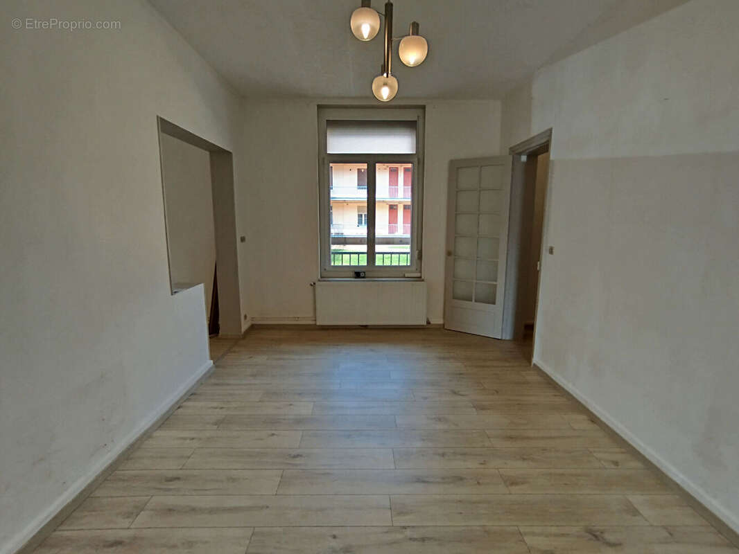 Appartement à GUISE