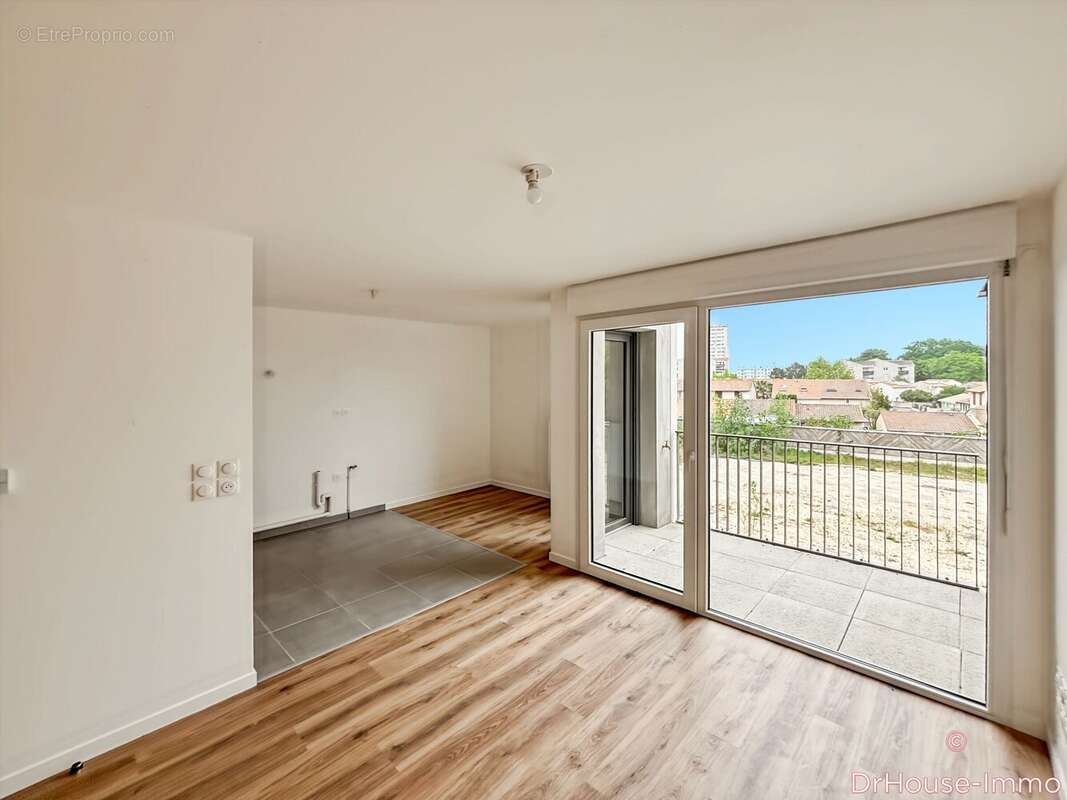 Appartement 61 m² à Merignac  - photo 7