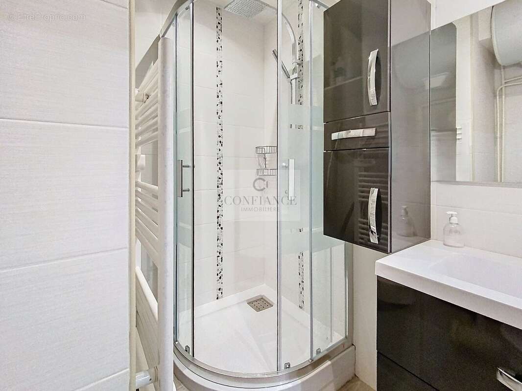 Appartement à SAINT-ETIENNE-DE-TINEE