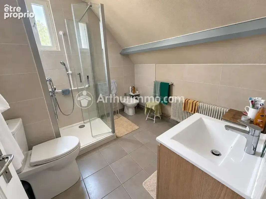 Maison 115 m² avec double garage, à proximité du centre ville de Neuvic. - photo 12