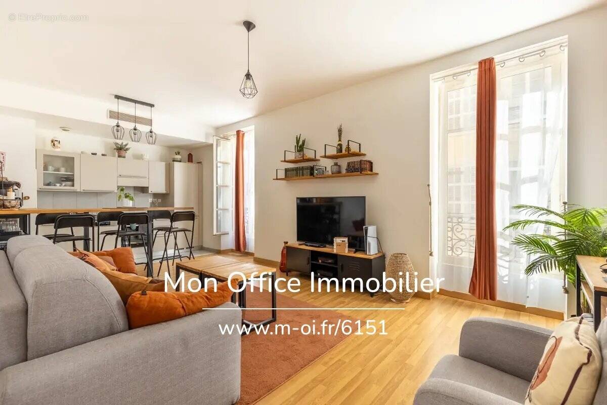 Appartement à MARSEILLE-2E