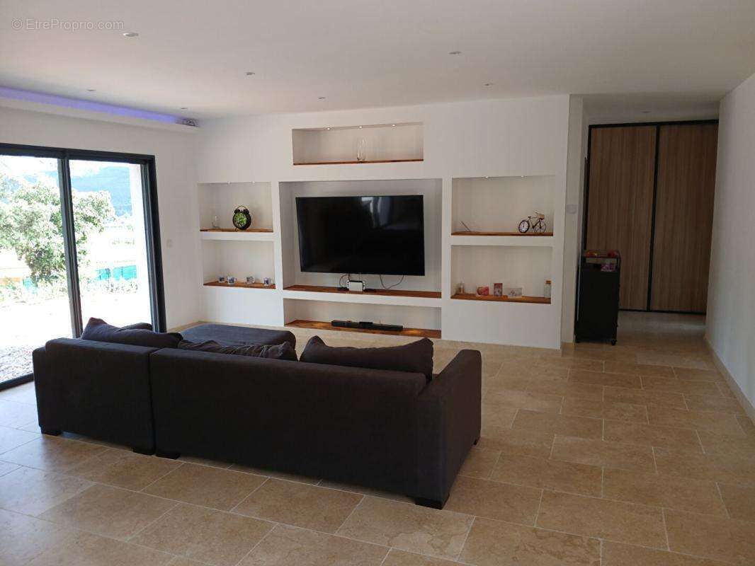 Maison à MONTFORT-SUR-ARGENS