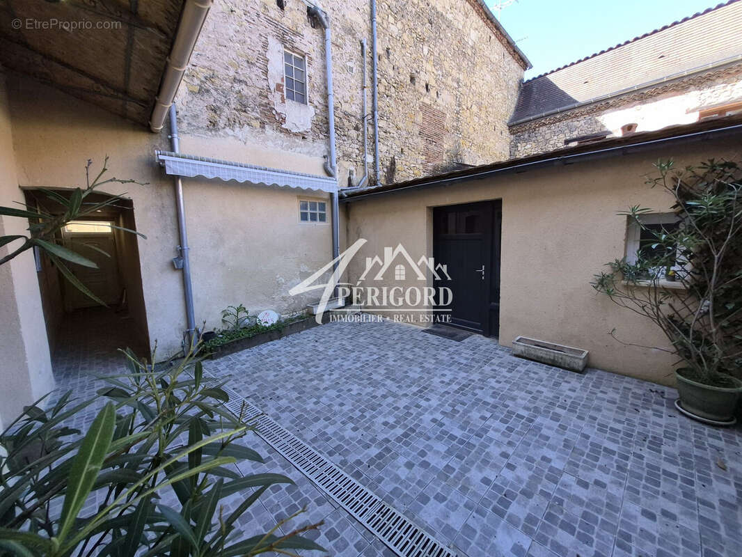 Appartement à LALINDE