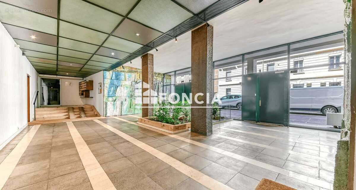 Appartement à LYON-6E