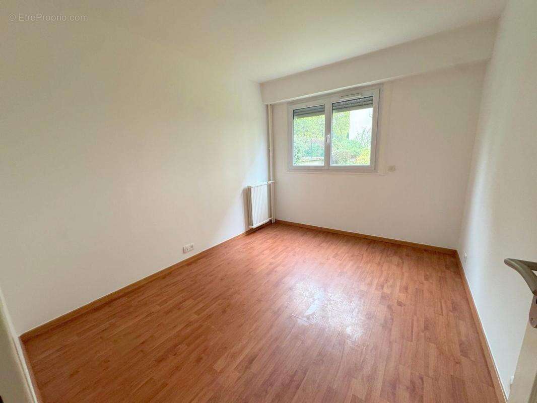Appartement à LE BOURGET