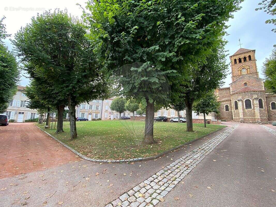 Maison à SALLES-ARBUISSONNAS-EN-BEAUJOLAIS