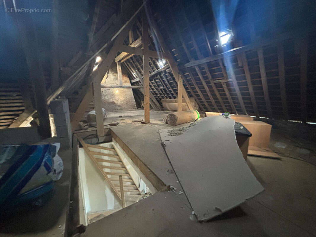 Maison à SAINS-RICHAUMONT