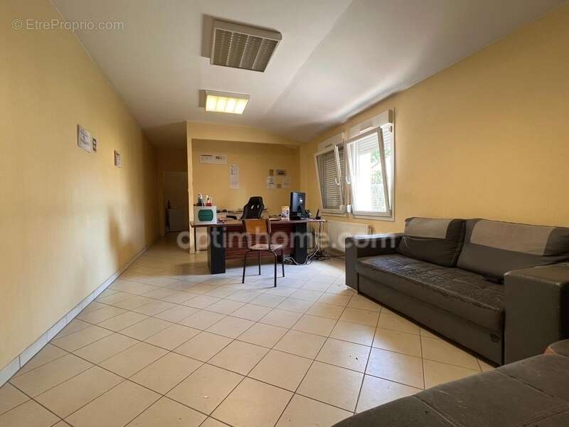 A VENDRE!!! ensemble de rapport déjà loué comprenant un entrepôt et un studio - photo 15