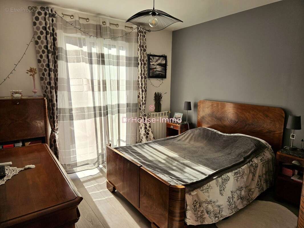 Maison à SAINT-MAUR-DES-FOSSES