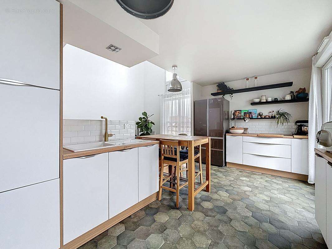 Appartement à MONTIGNY-LE-BRETONNEUX