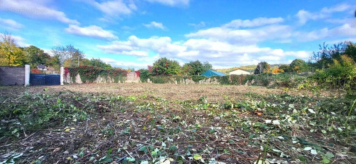 Terrain à NOVEANT-SUR-MOSELLE