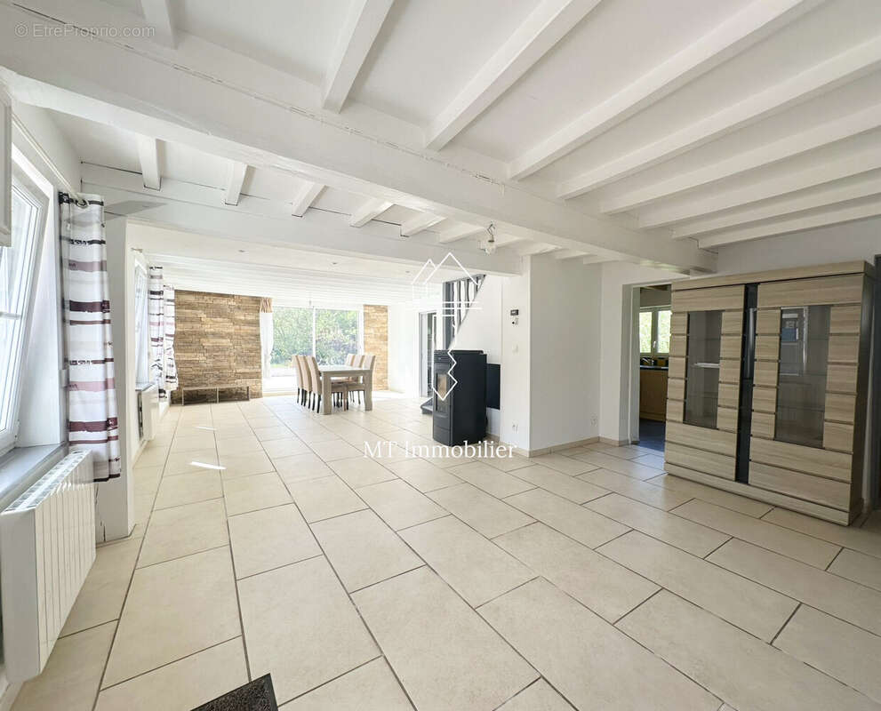 Maison à CAVRON-SAINT-MARTIN