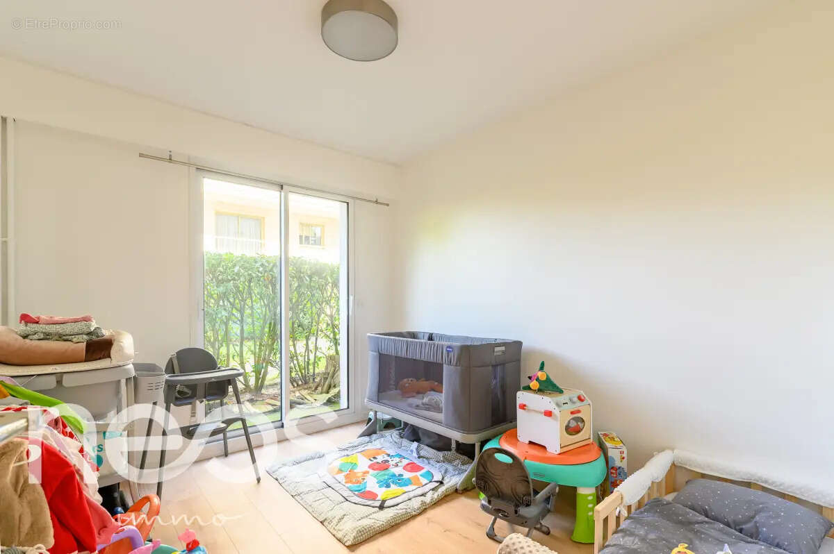 Appartement à SAINT-MAUR-DES-FOSSES