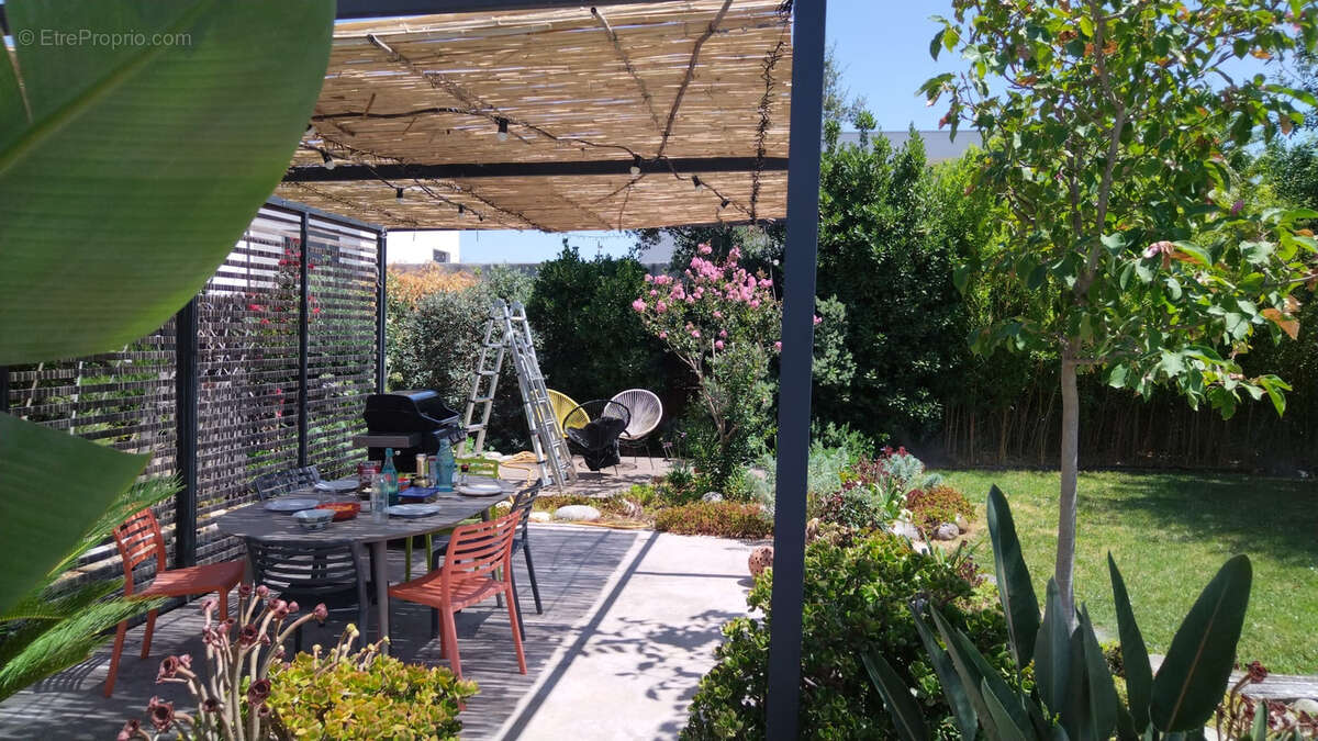 PERPIGNAN SUD : villa contemporaine 6 pièces avec piscine - photo 4
