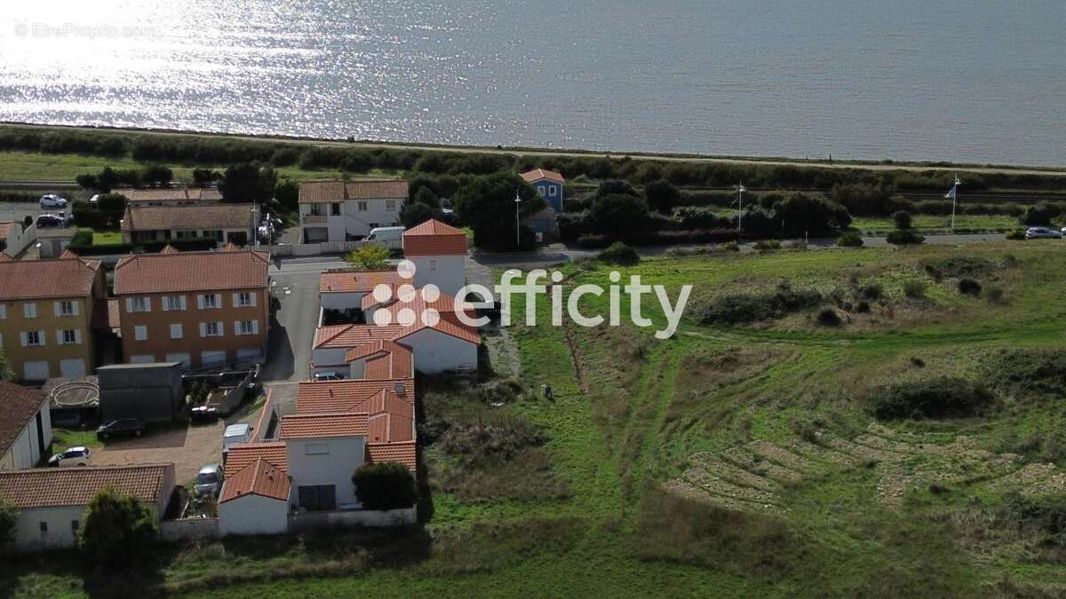 Terrain à CHATELAILLON-PLAGE