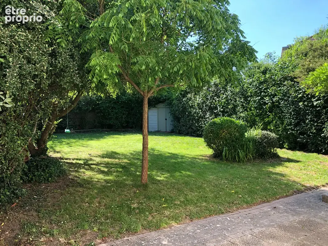 Toussus le noble  maison familiale  recente  7 chambres  garage et jardin - photo 16