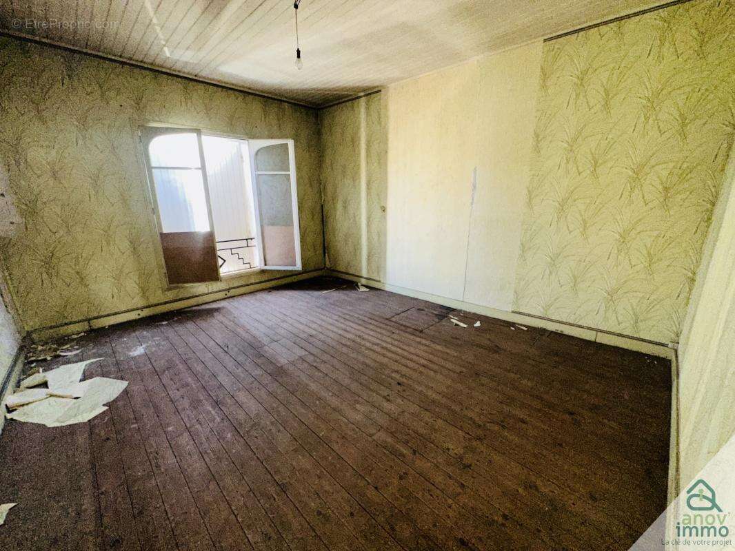 Appartement à LA COURONNE