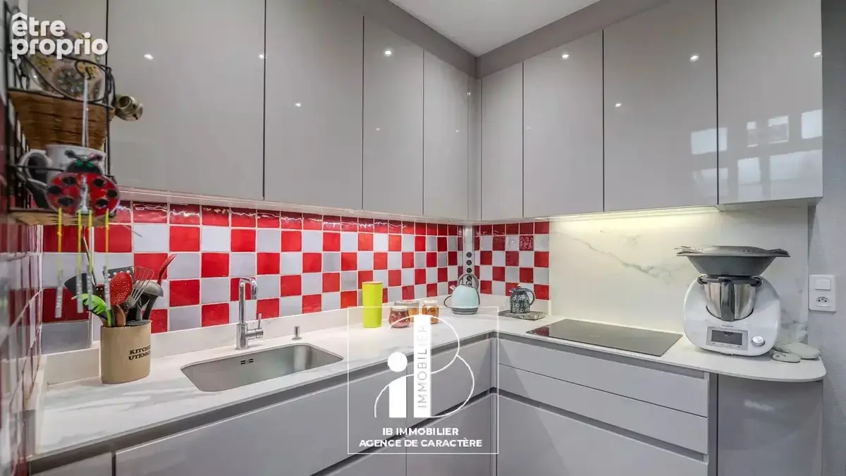 Fontainebleau - quartier recherche - rue elegante et au calme - propriete 1920 environ 215m² avec jardin - - photo 11